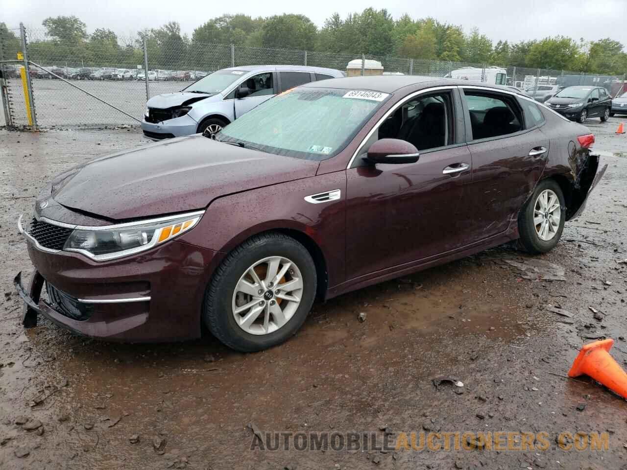 5XXGT4L36JG208483 KIA OPTIMA 2018