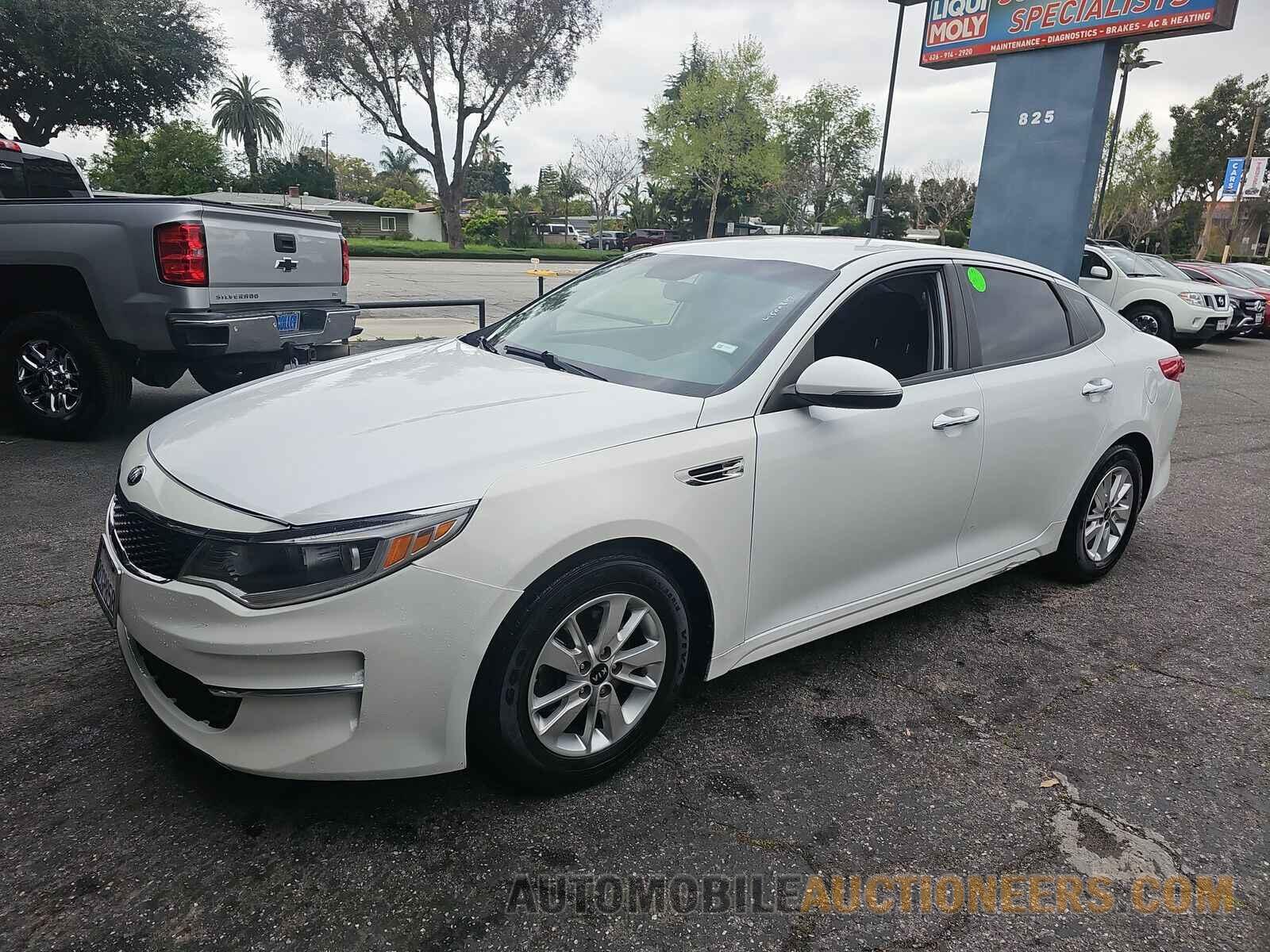 5XXGT4L36JG238616 Kia Optima 2018