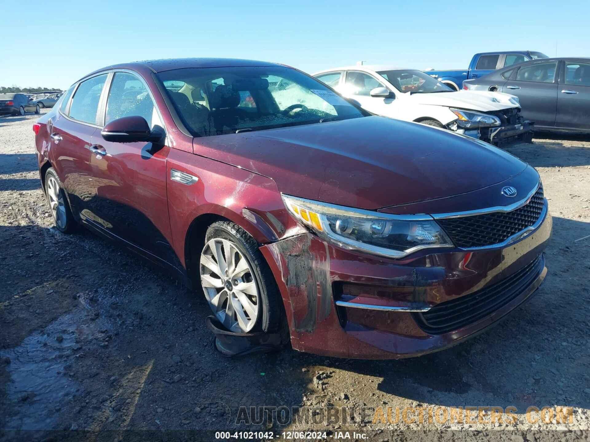 5XXGT4L36JG258798 KIA OPTIMA 2018