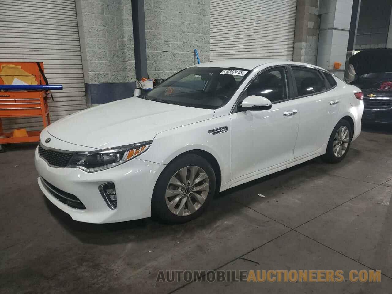 5XXGT4L37JG200067 KIA OPTIMA 2018