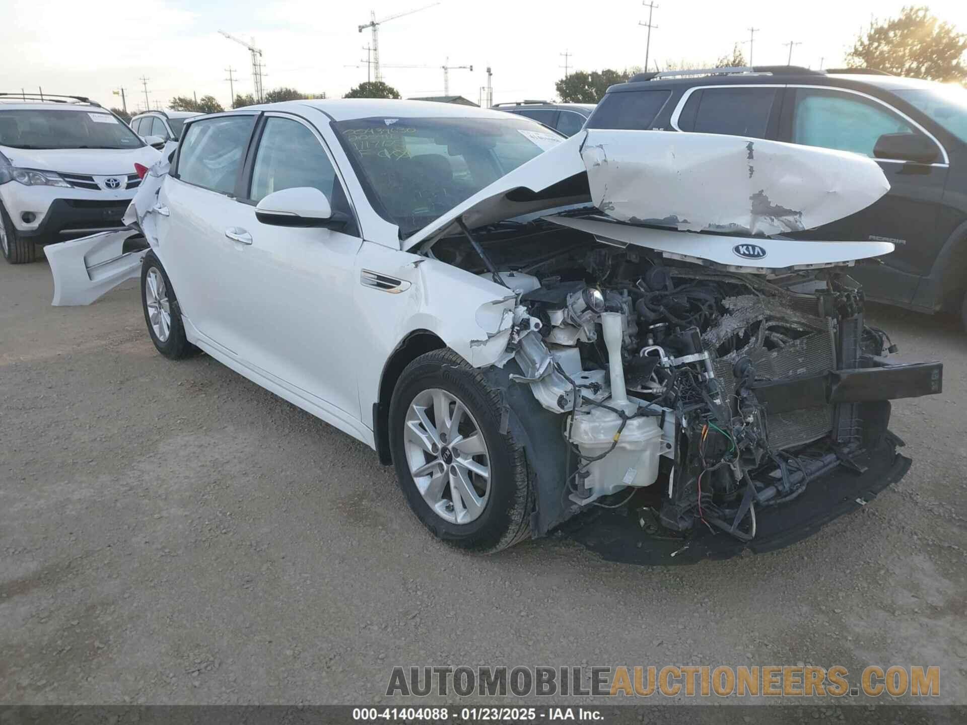 5XXGT4L37JG205916 KIA OPTIMA 2018