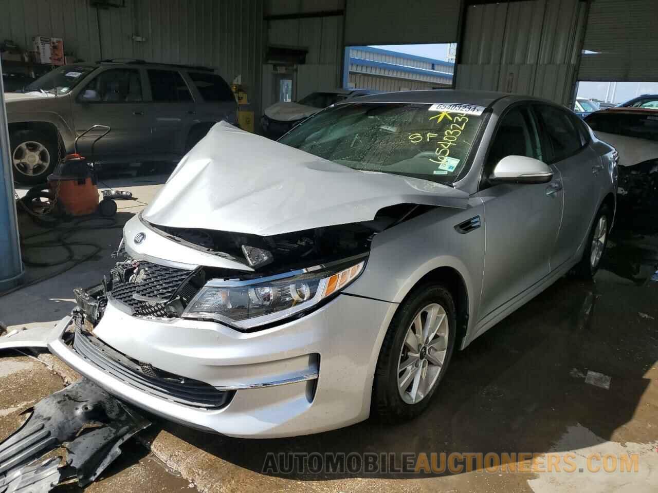 5XXGT4L37JG236230 KIA OPTIMA 2018