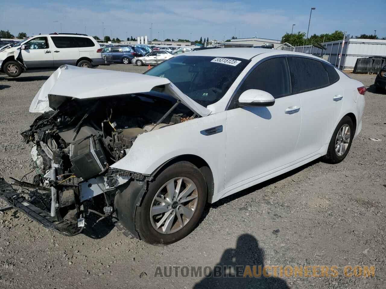 5XXGT4L37JG239435 KIA OPTIMA 2018