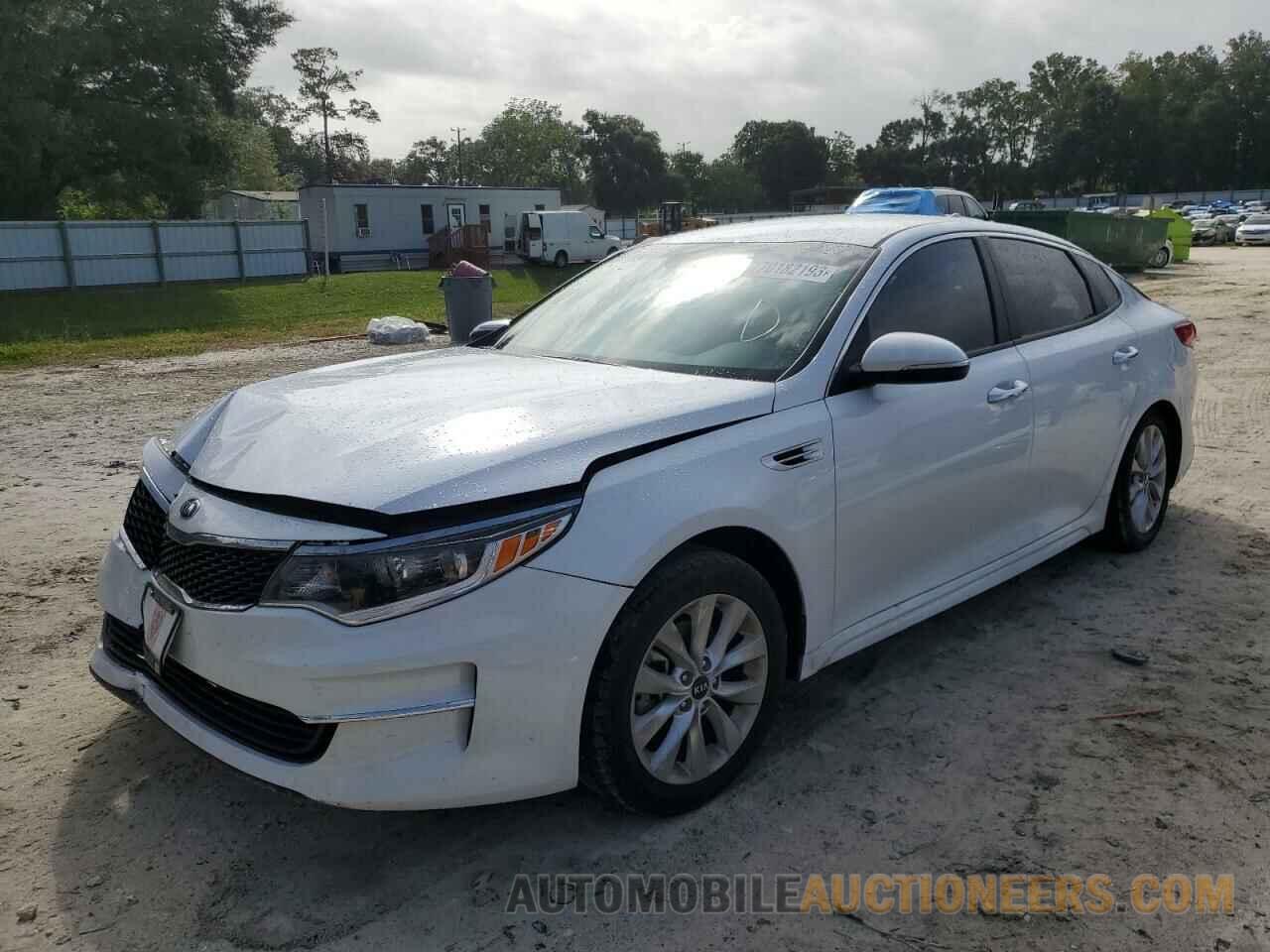 5XXGT4L37JG254582 KIA OPTIMA 2018