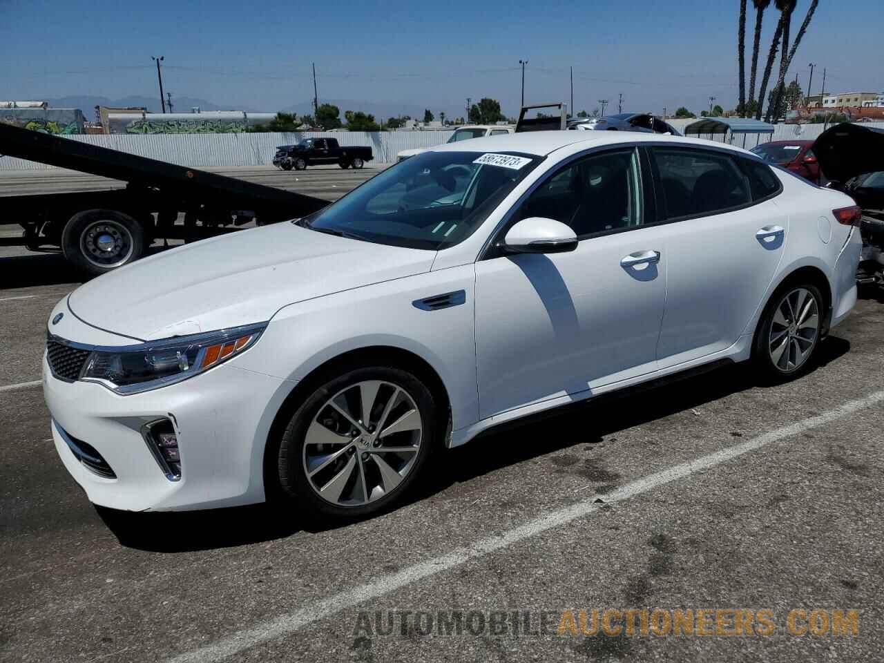 5XXGT4L37JG255134 KIA OPTIMA 2018