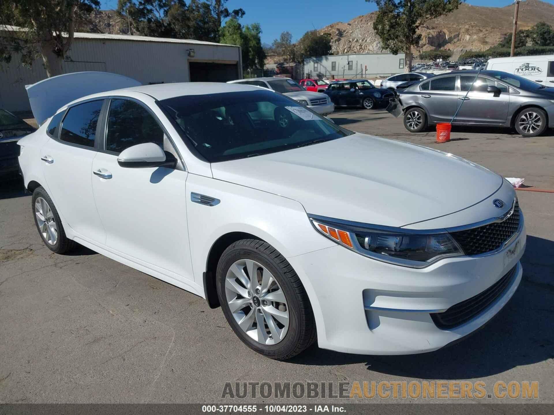 5XXGT4L37JG260141 KIA OPTIMA 2018