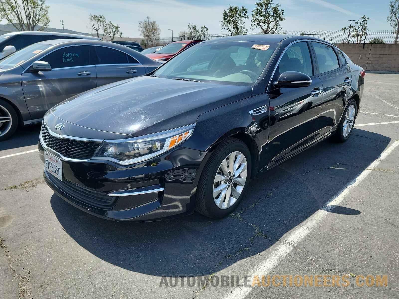 5XXGT4L37JG264352 Kia Optima 2018