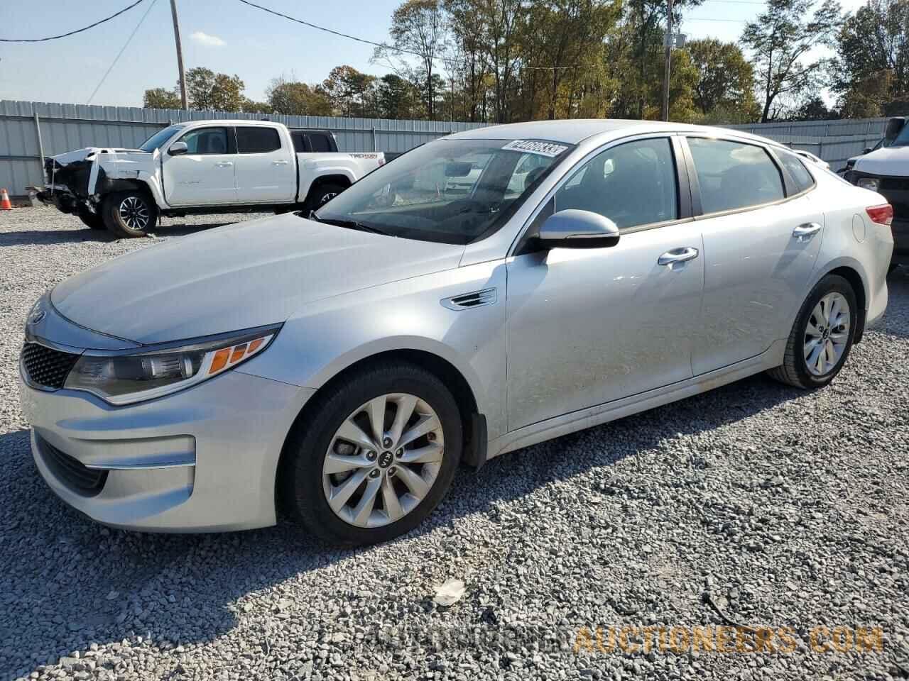 5XXGT4L37JG268580 KIA OPTIMA 2018