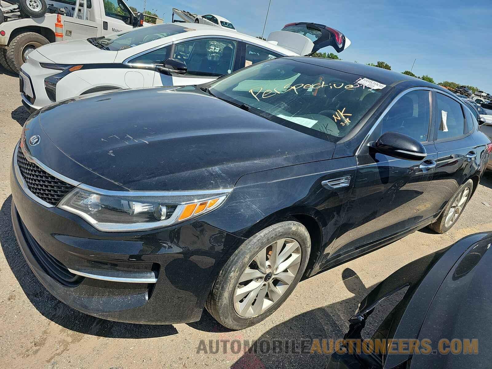 5XXGT4L37JG270443 Kia Optima 2018