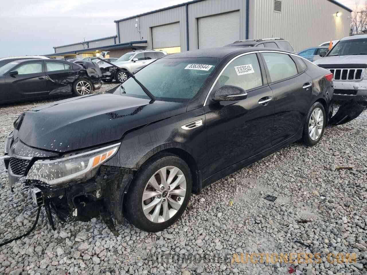 5XXGT4L37JG270880 KIA OPTIMA 2018