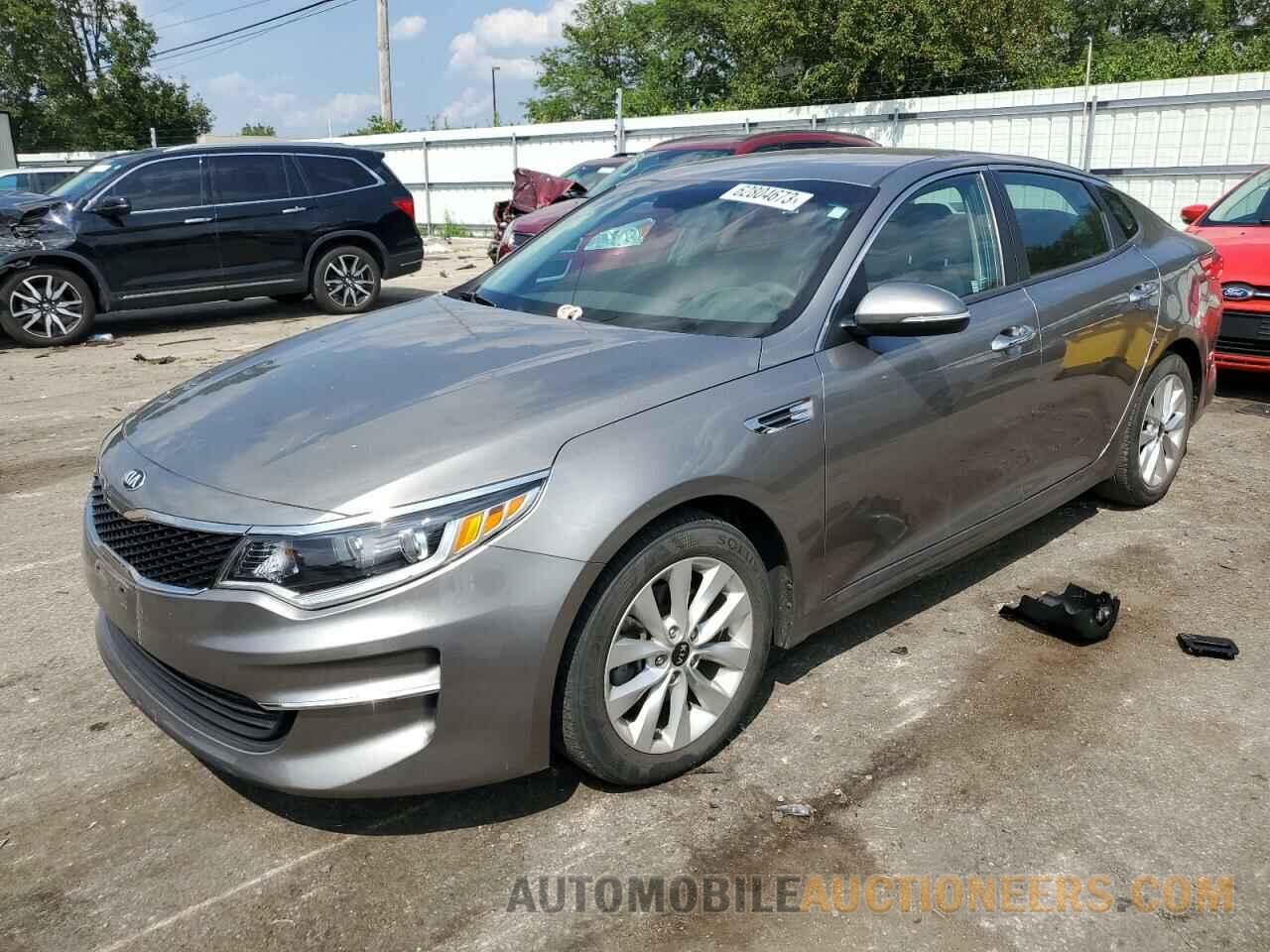 5XXGT4L37JG272581 KIA OPTIMA 2018