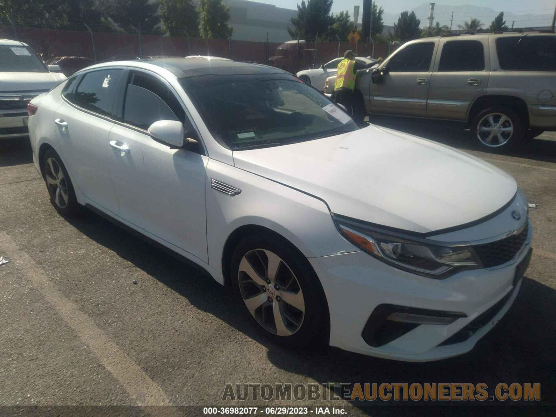 5XXGT4L37KG304933 KIA OPTIMA 2019