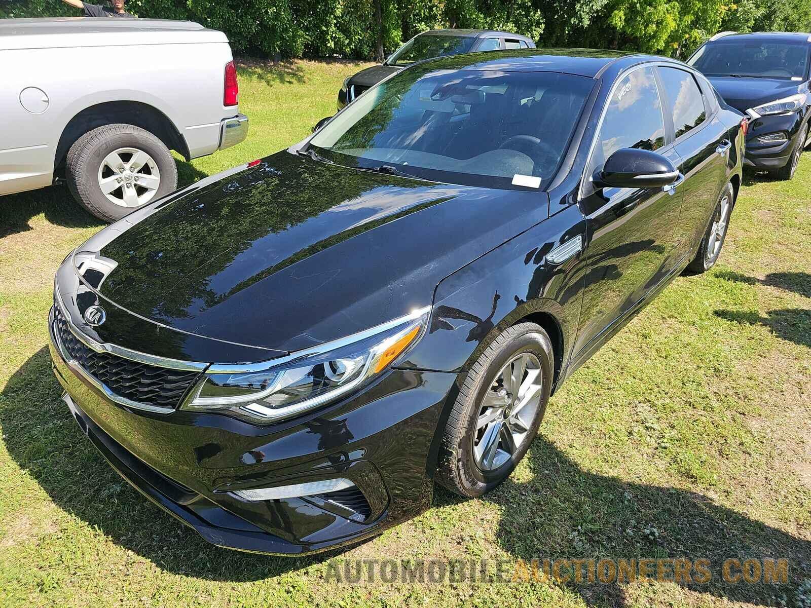 5XXGT4L37KG339732 Kia Optima 2019