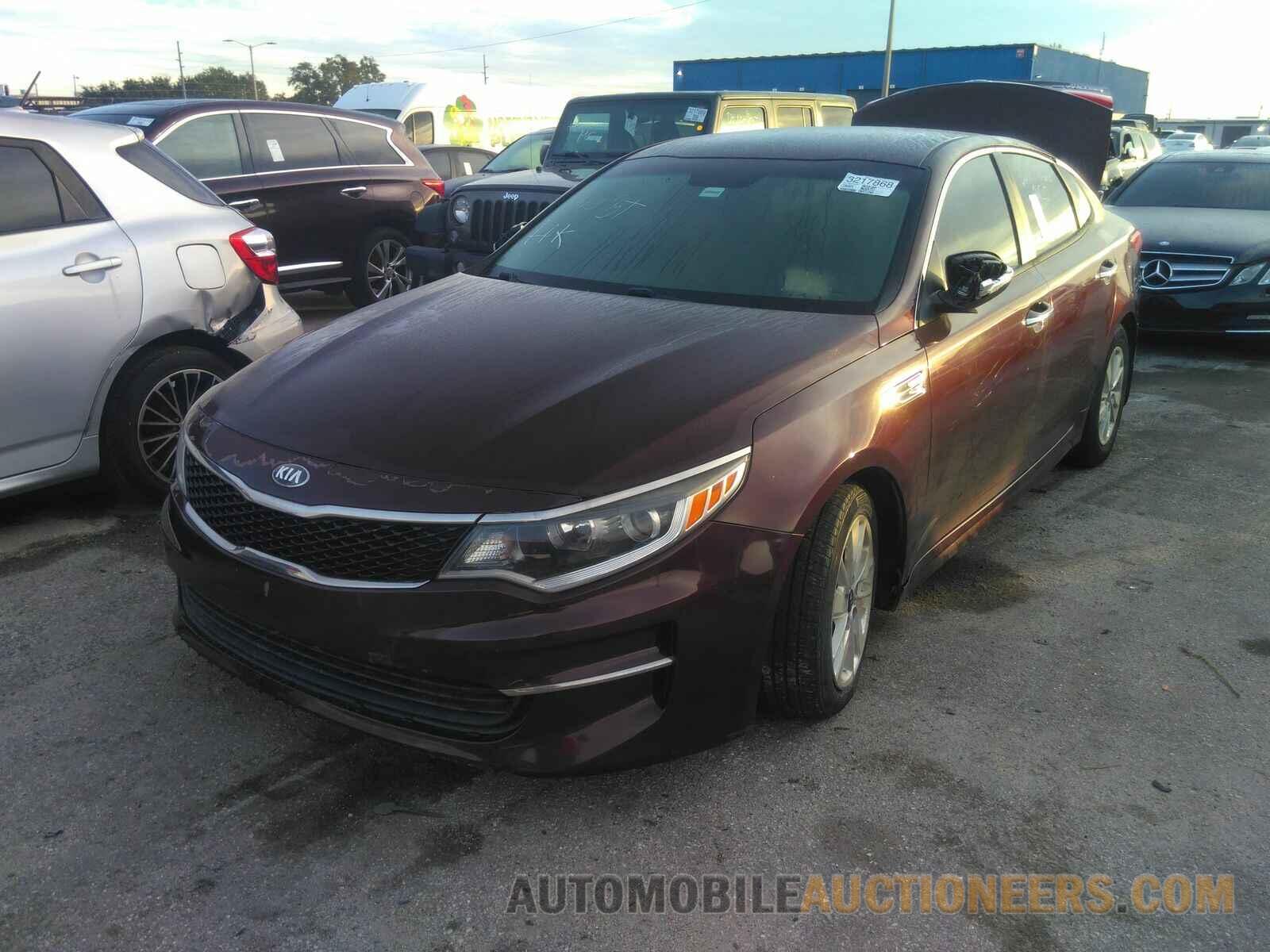 5XXGT4L38GG018788 Kia Optima 2016