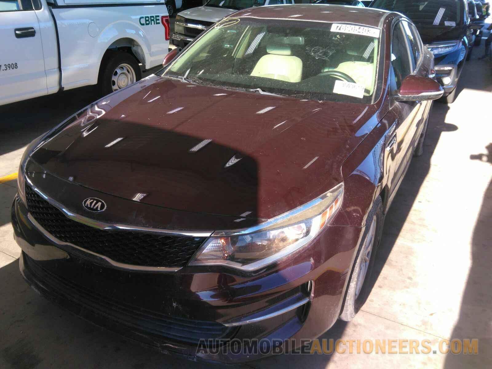 5XXGT4L38GG039382 Kia Optima 2016