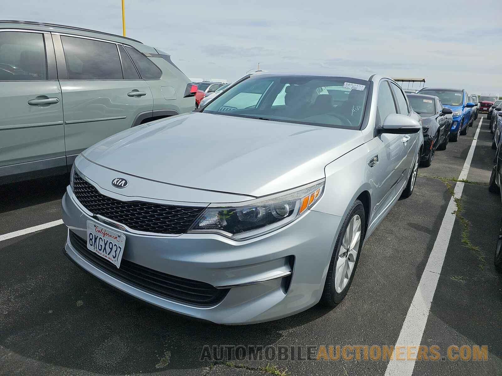 5XXGT4L38GG081888 Kia Optima 2016