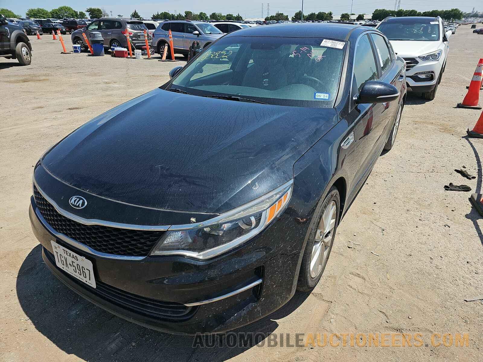 5XXGT4L38GG083852 Kia Optima 2016