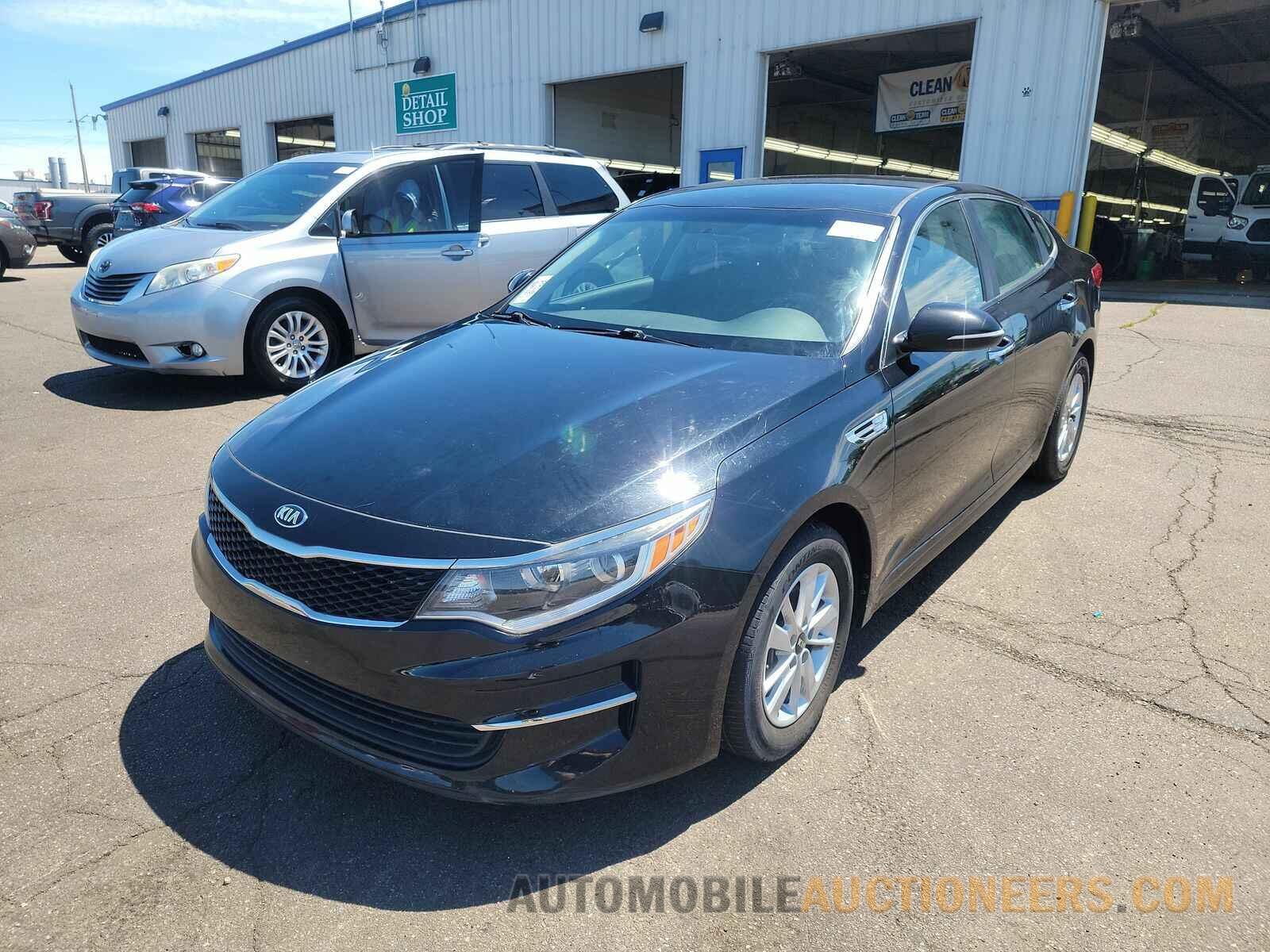 5XXGT4L38GG098187 Kia Optima 2016