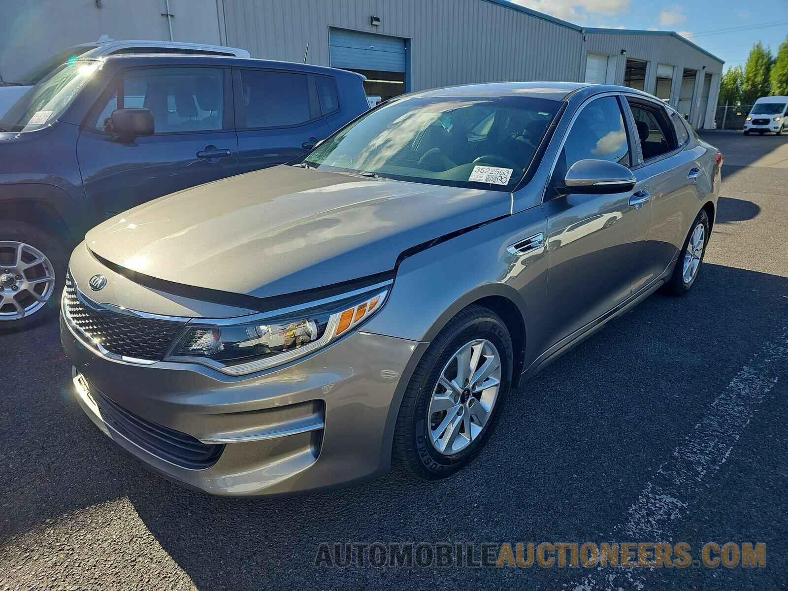 5XXGT4L38JG196756 Kia Optima 2018