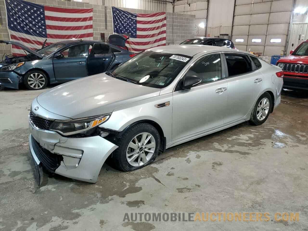 5XXGT4L38JG203933 KIA OPTIMA 2018