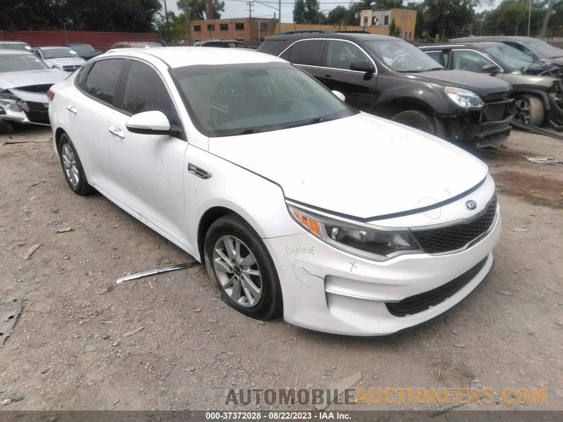 5XXGT4L38JG210266 KIA OPTIMA 2018