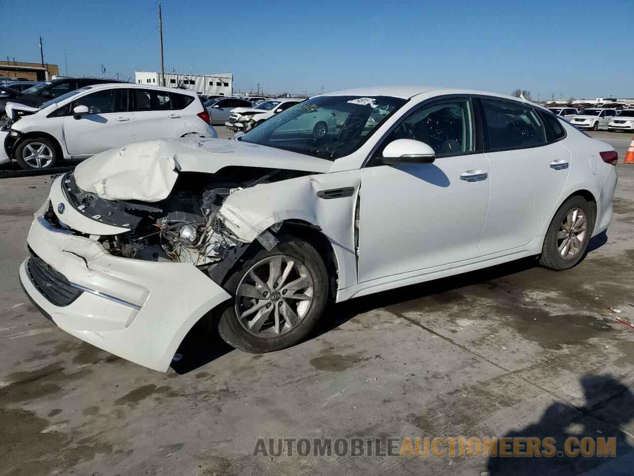 5XXGT4L38JG213605 KIA OPTIMA 2018