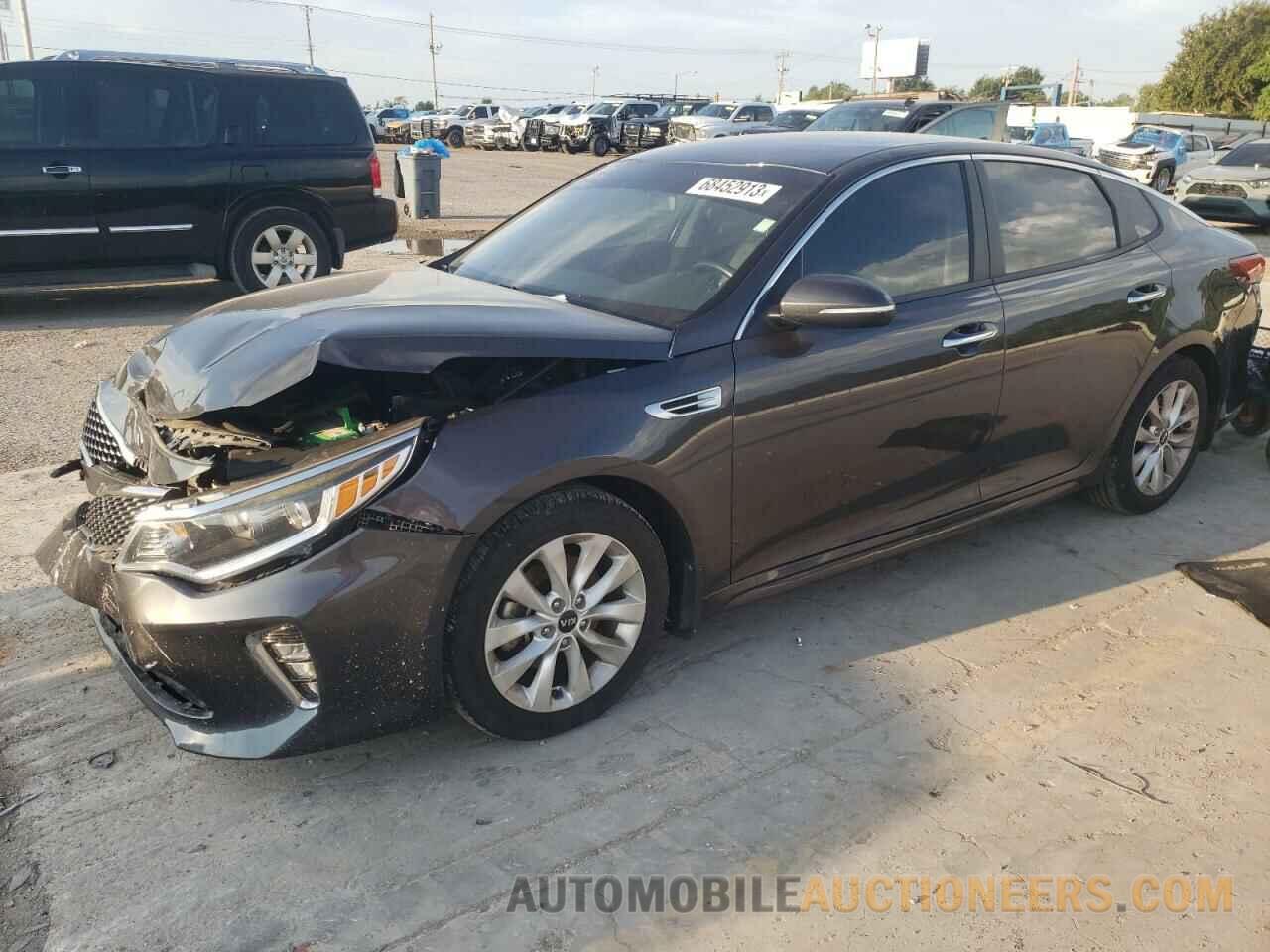 5XXGT4L38JG225012 KIA OPTIMA 2018