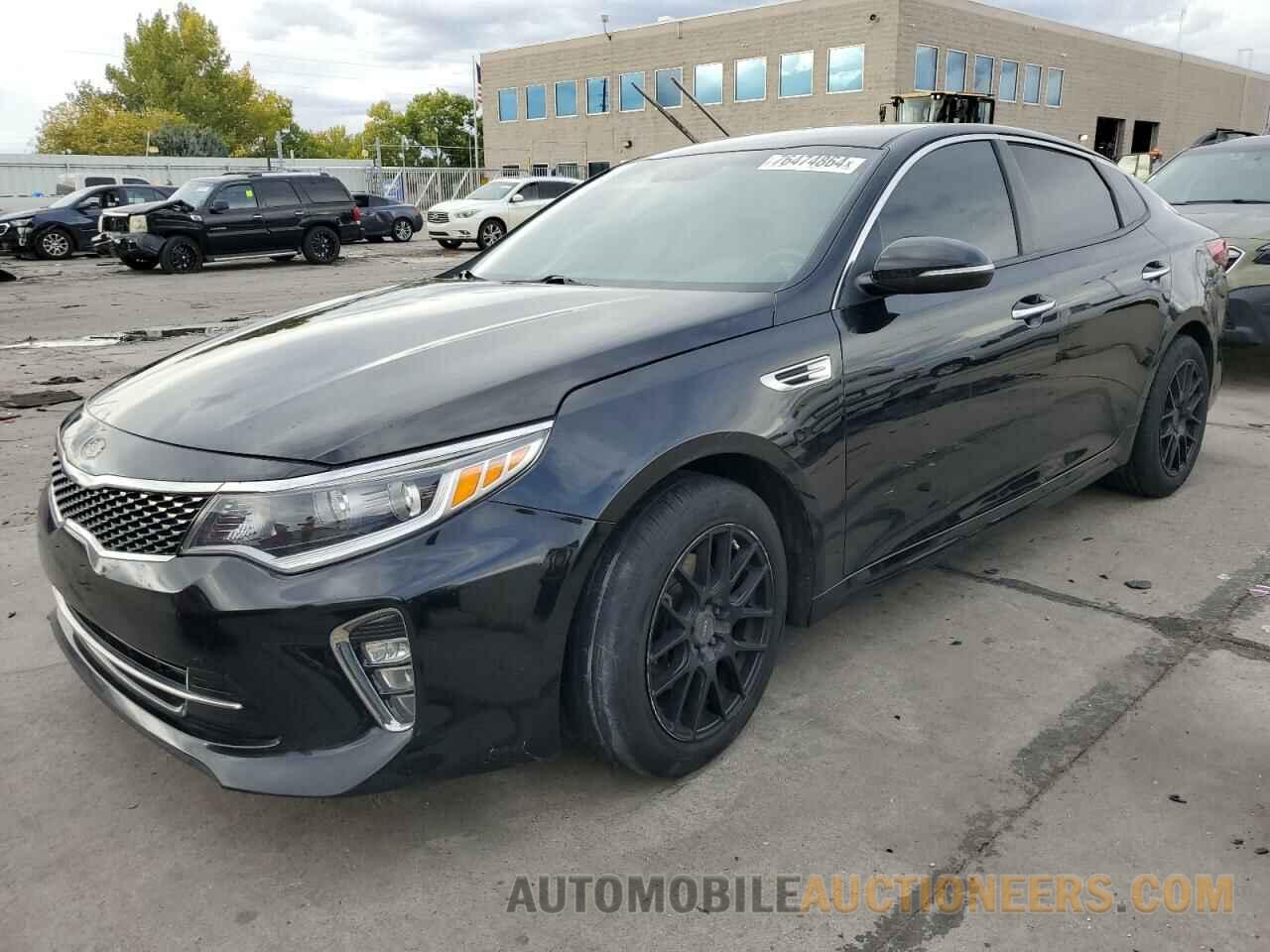 5XXGT4L38JG225639 KIA OPTIMA 2018