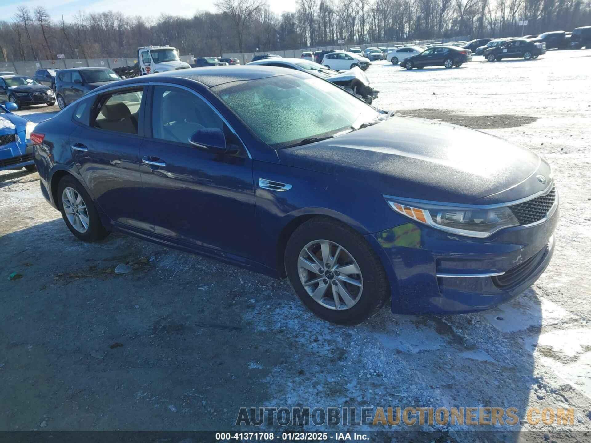 5XXGT4L38JG231277 KIA OPTIMA 2018