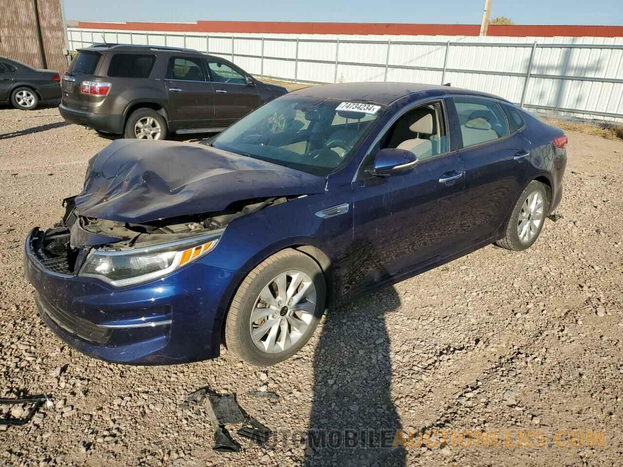 5XXGT4L38JG255627 KIA OPTIMA 2018