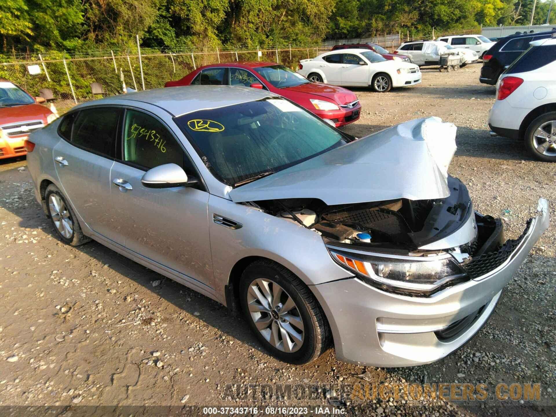 5XXGT4L38JG256387 KIA OPTIMA 2018