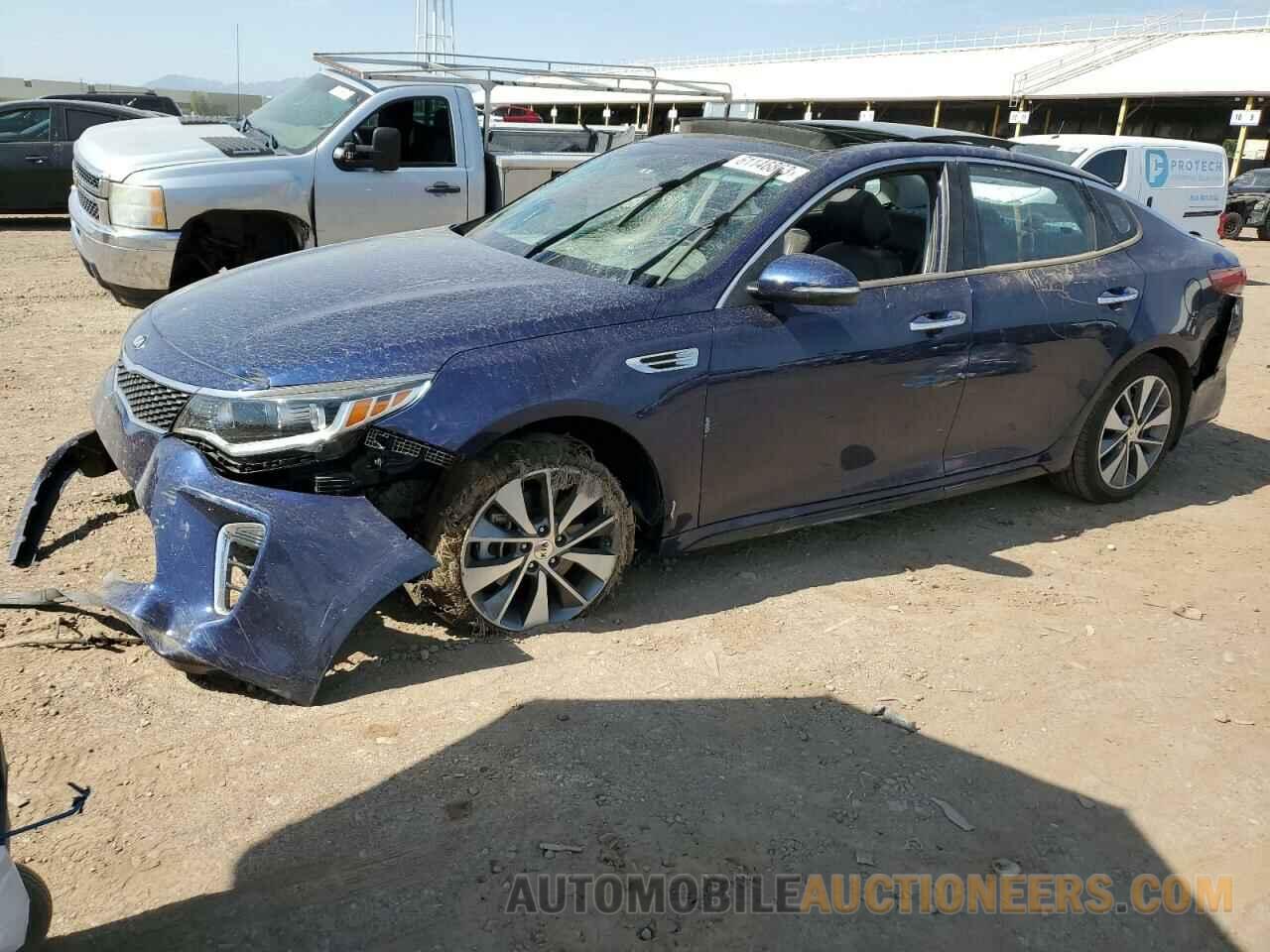 5XXGT4L38JG257023 KIA OPTIMA 2018