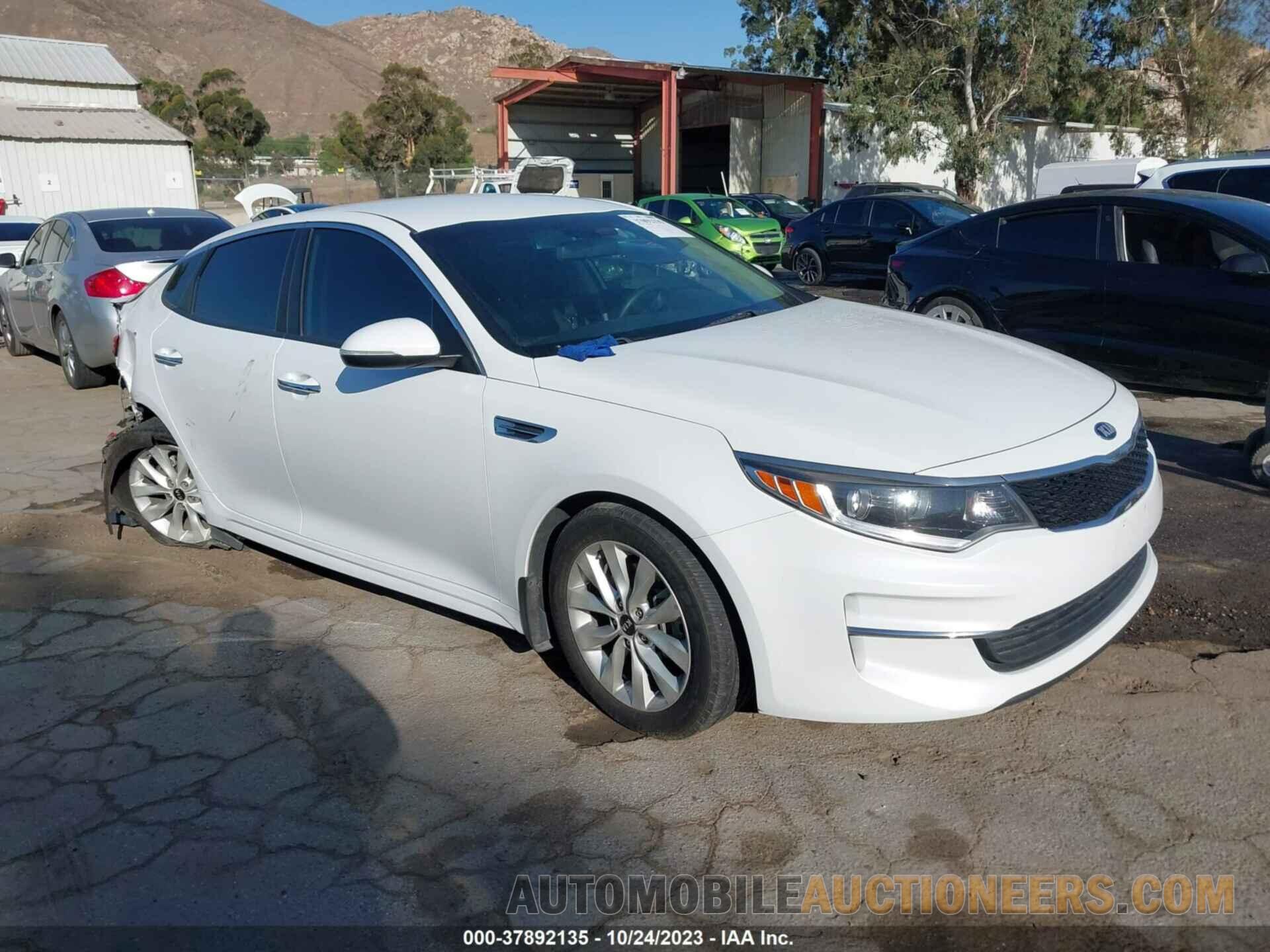 5XXGT4L38JG257054 KIA OPTIMA 2018