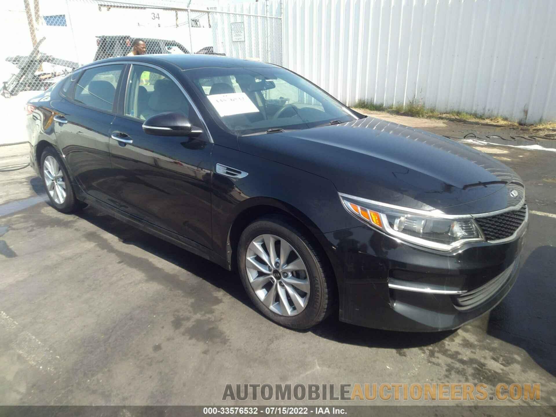 5XXGT4L38JG257166 KIA OPTIMA 2018