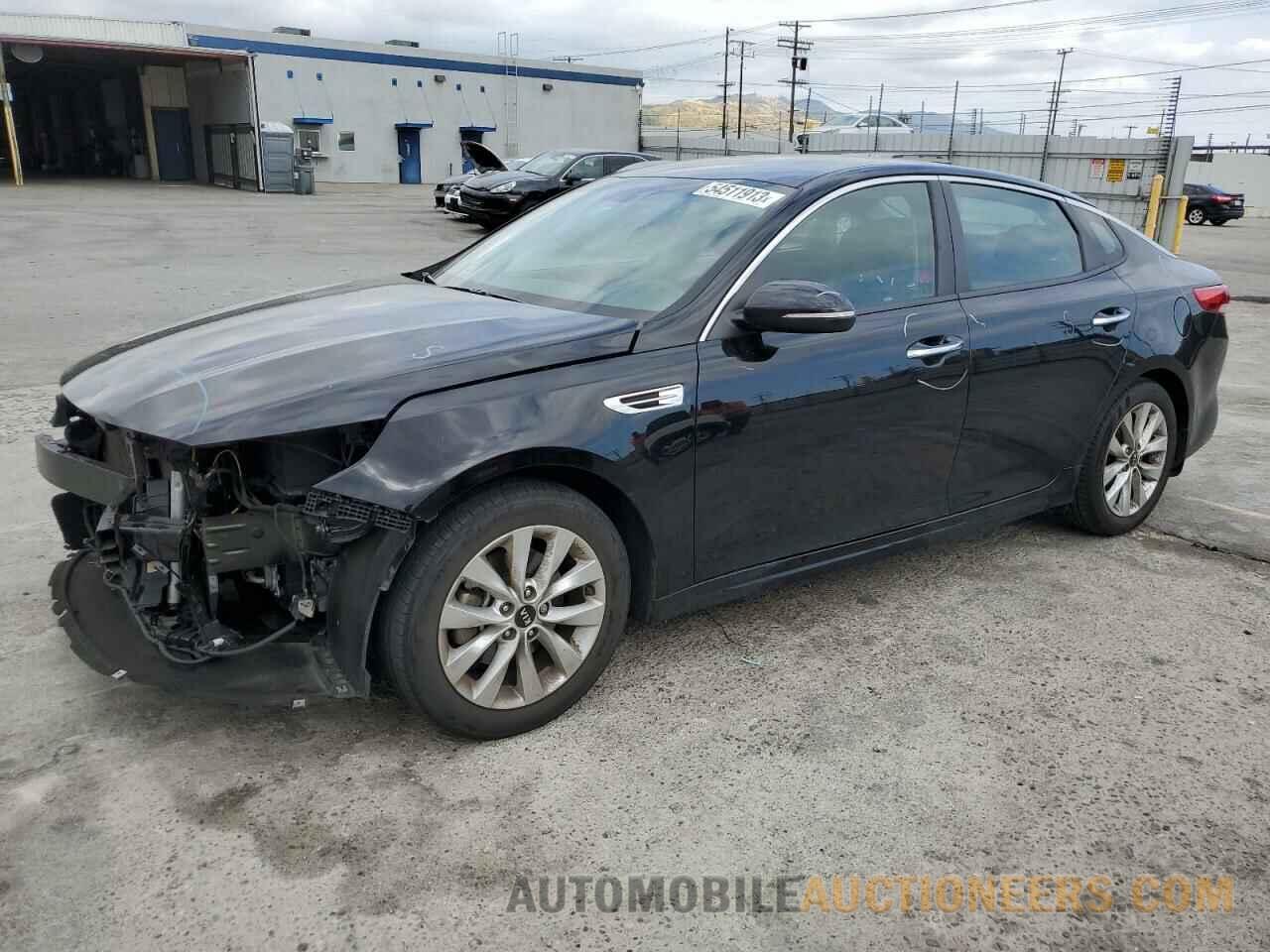 5XXGT4L38JG261489 KIA OPTIMA 2018