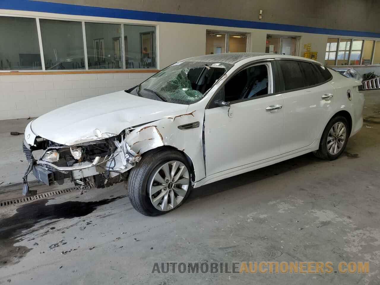 5XXGT4L38JG262643 KIA OPTIMA 2018