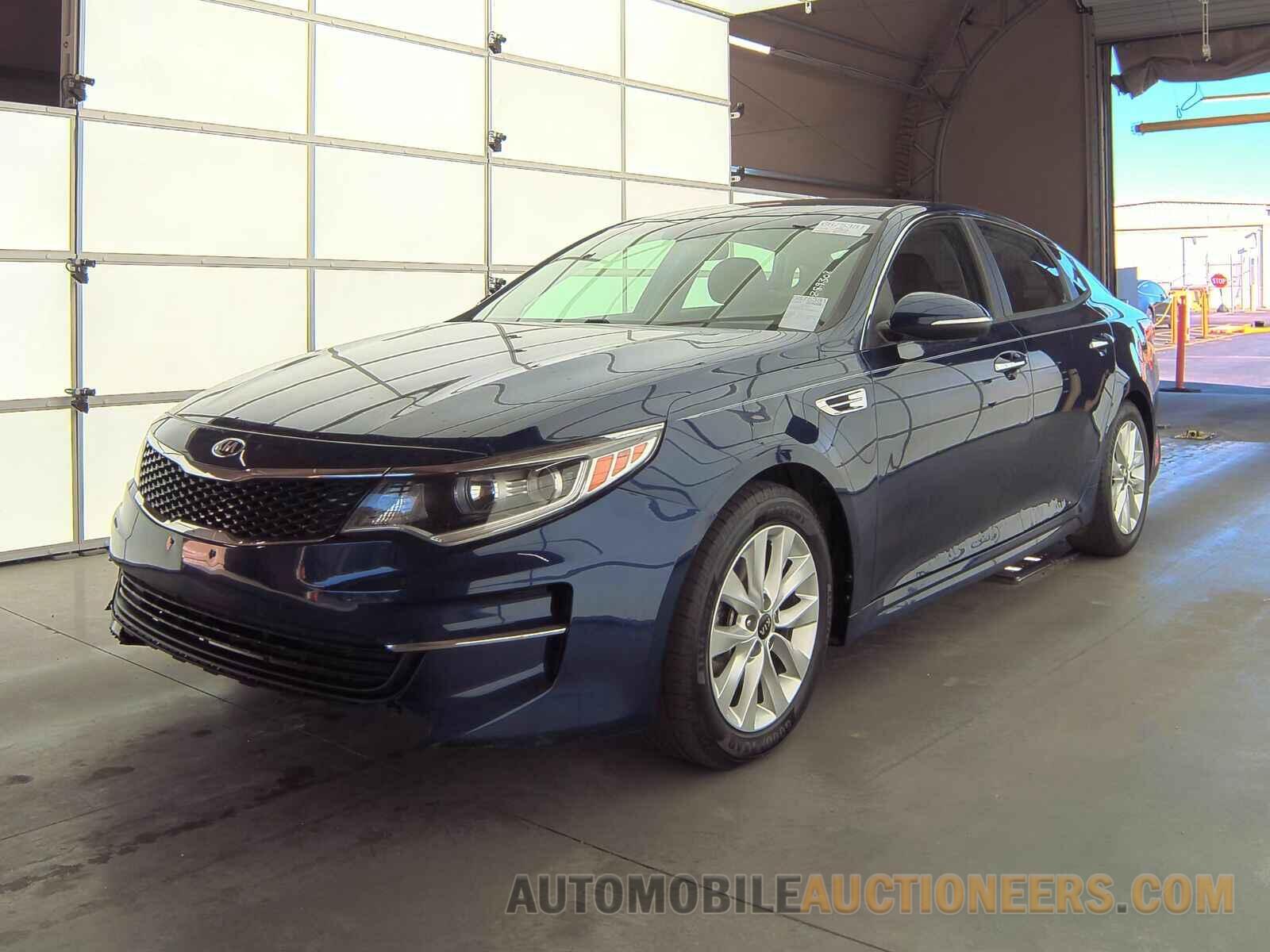 5XXGT4L38JG267194 Kia Optima 2018