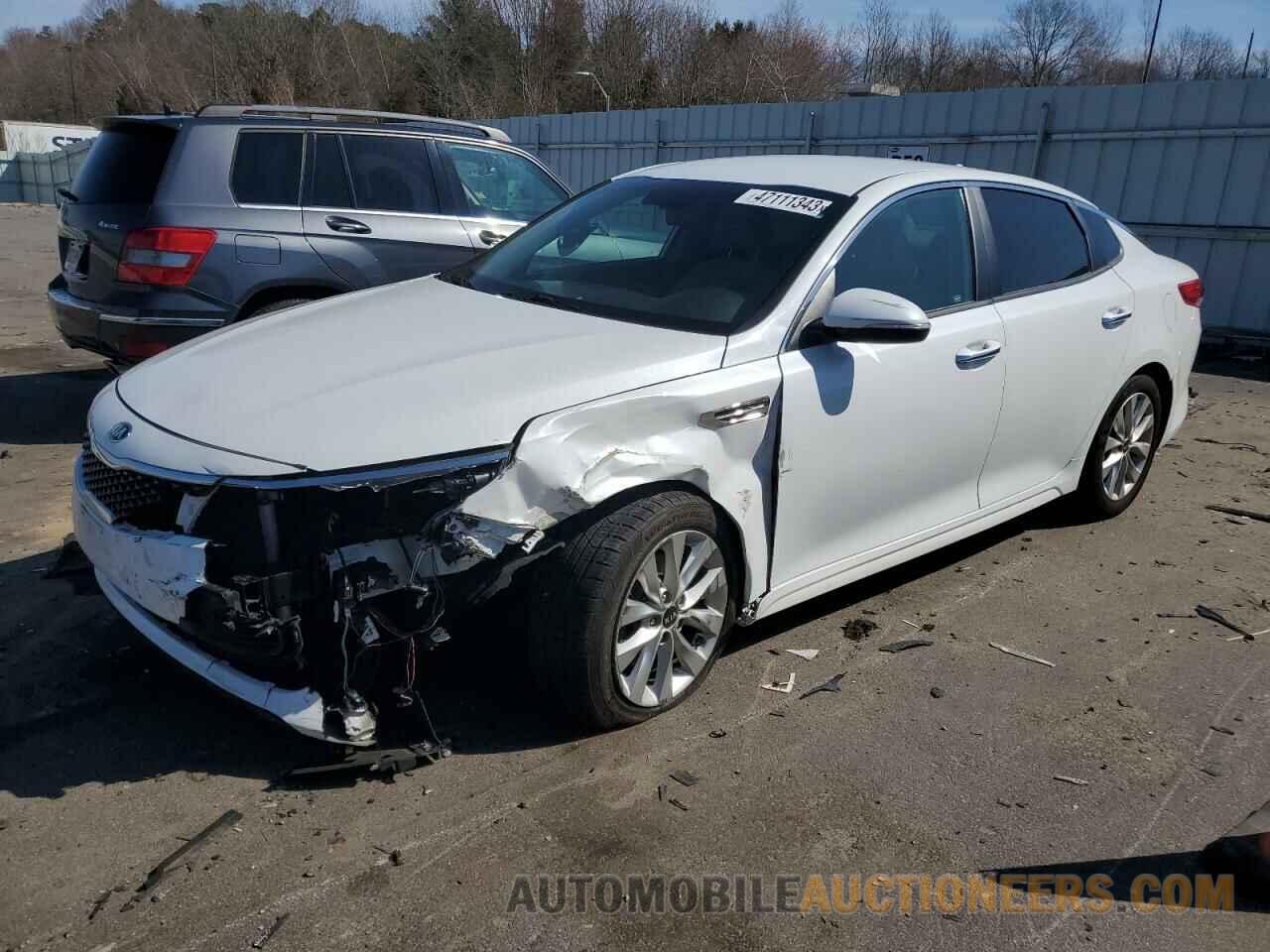 5XXGT4L38JG271679 KIA OPTIMA 2018