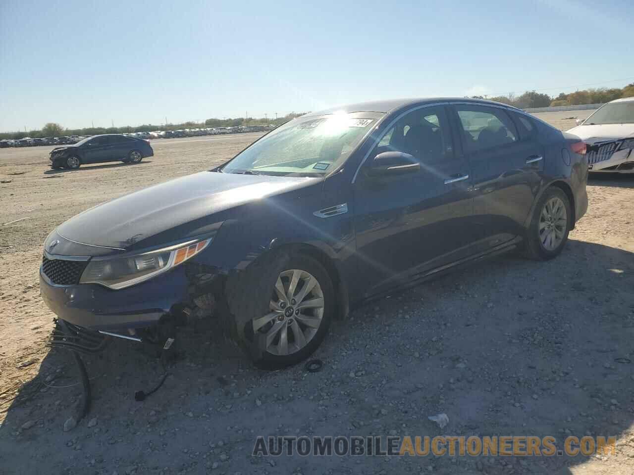 5XXGT4L38JG273643 KIA OPTIMA 2018