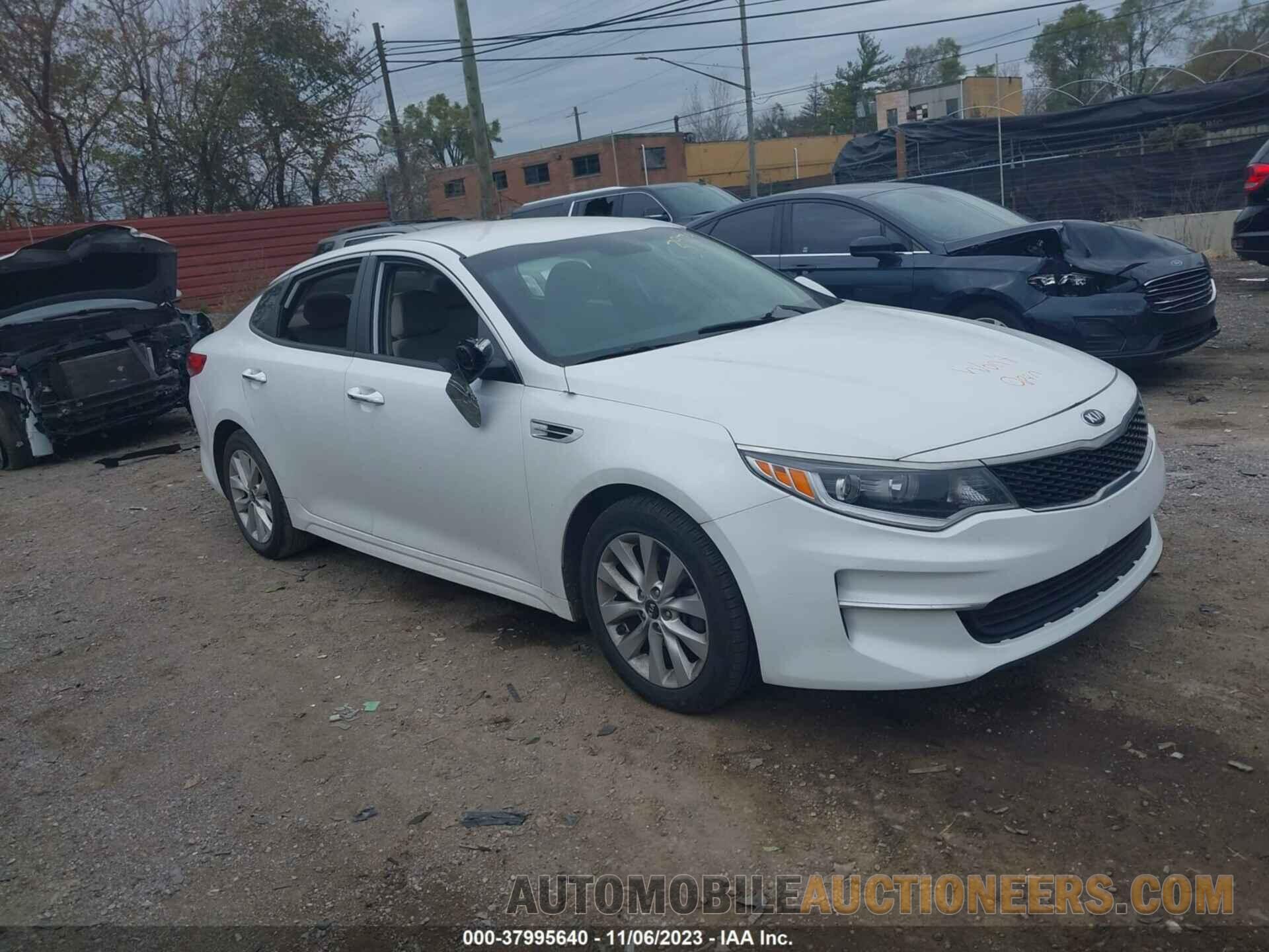 5XXGT4L38JG273979 KIA OPTIMA 2018