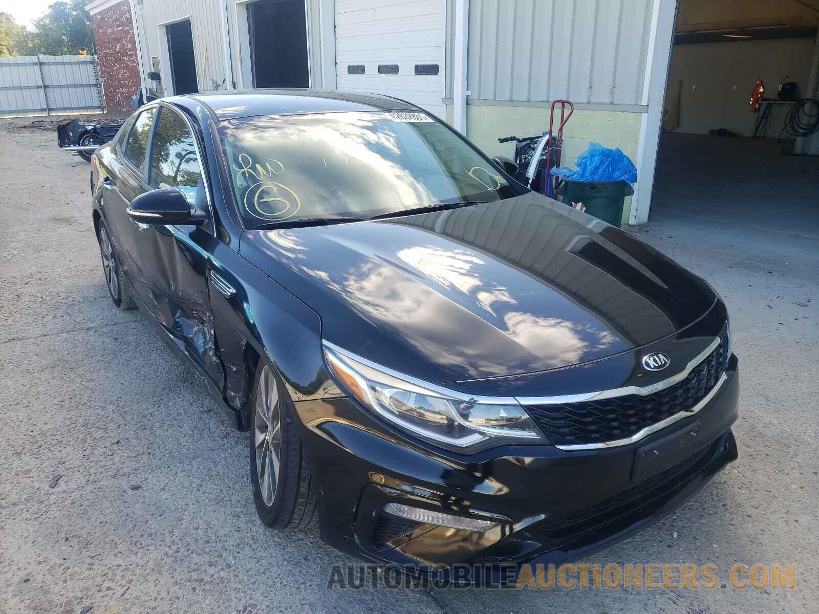 5XXGT4L38KG303077 KIA OPTIMA 2019