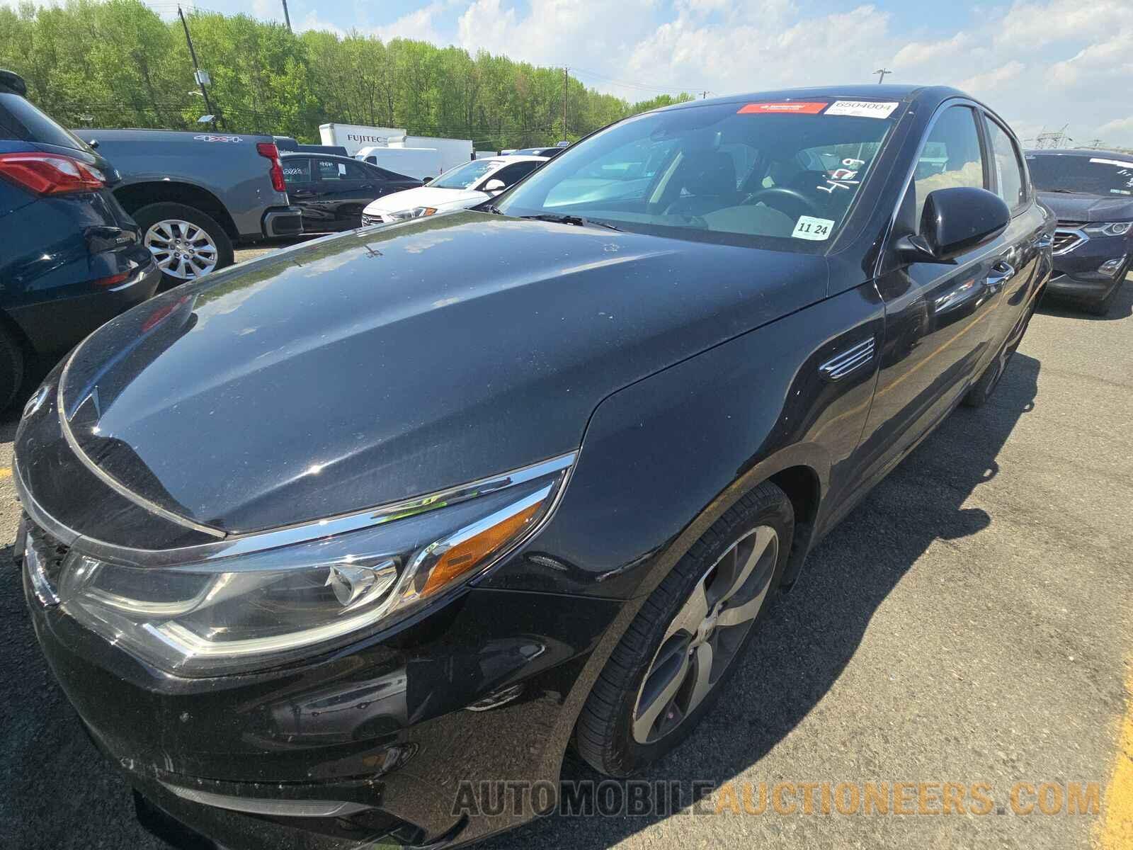 5XXGT4L38LG397611 Kia Optima 2020