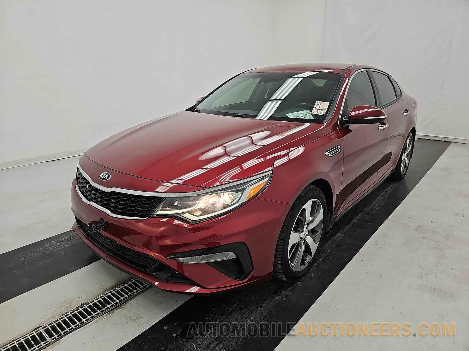 5XXGT4L38LG416464 Kia Optima 2020