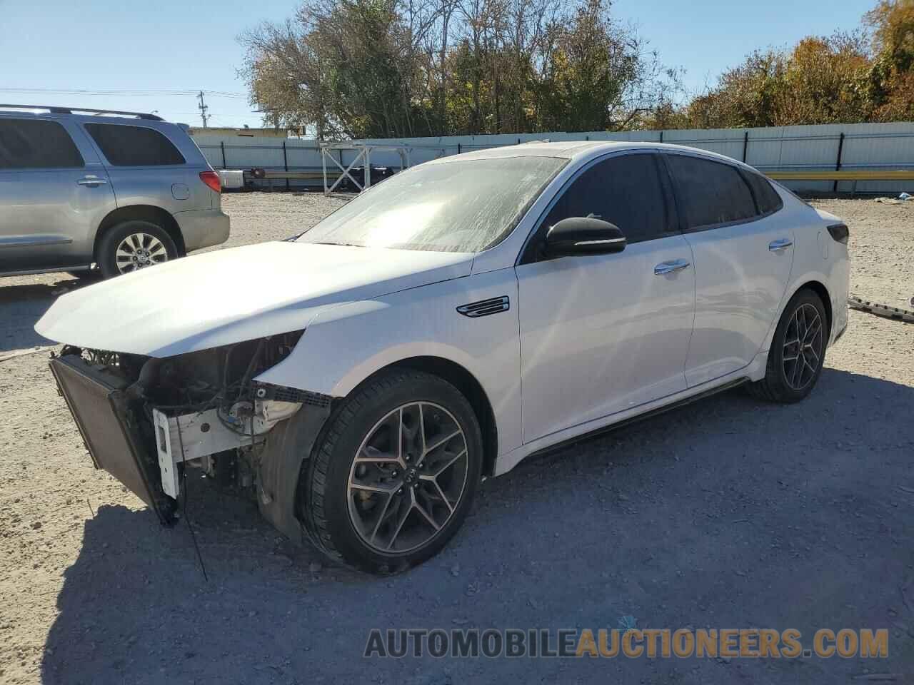 5XXGT4L38LG440070 KIA OPTIMA 2020