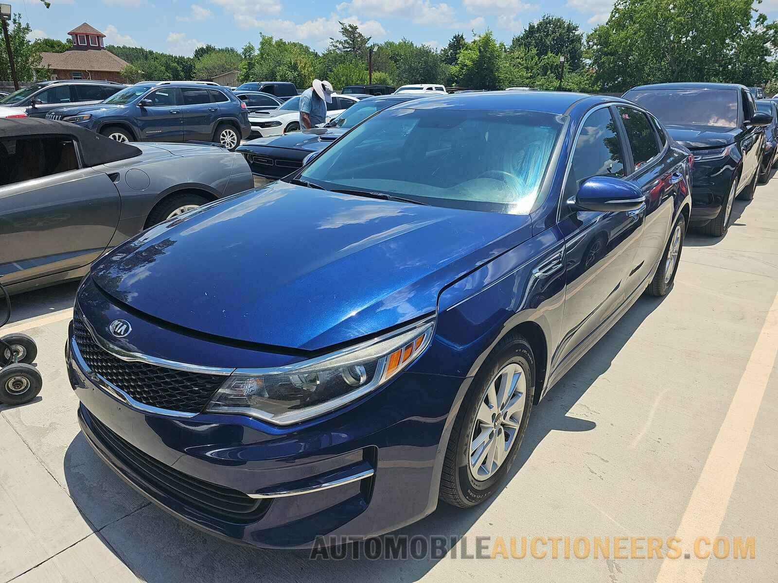 5XXGT4L39HG160438 Kia Optima 2017