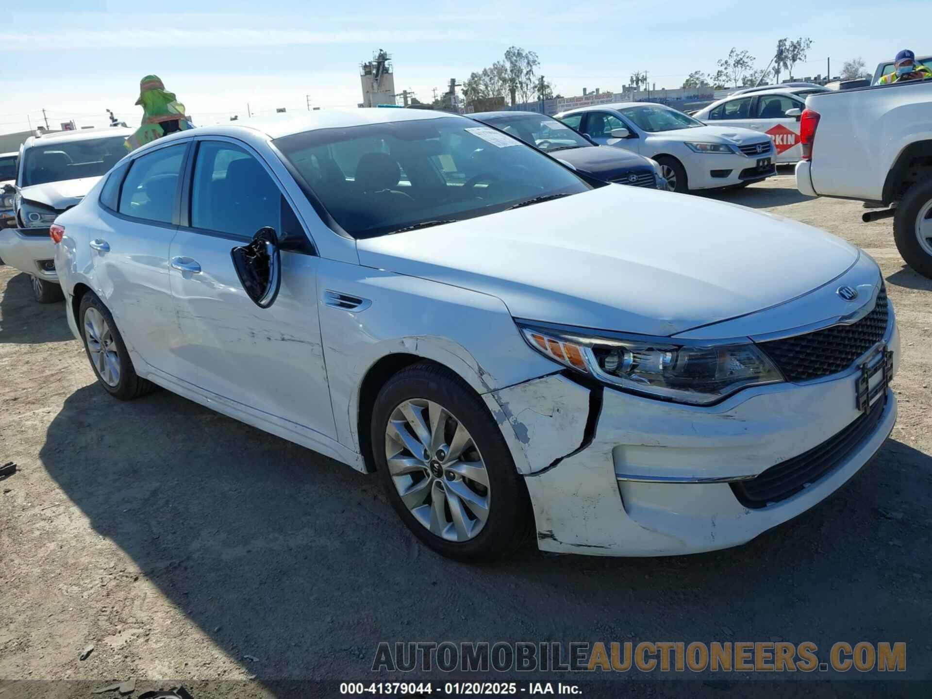 5XXGT4L39HG161458 KIA OPTIMA 2017