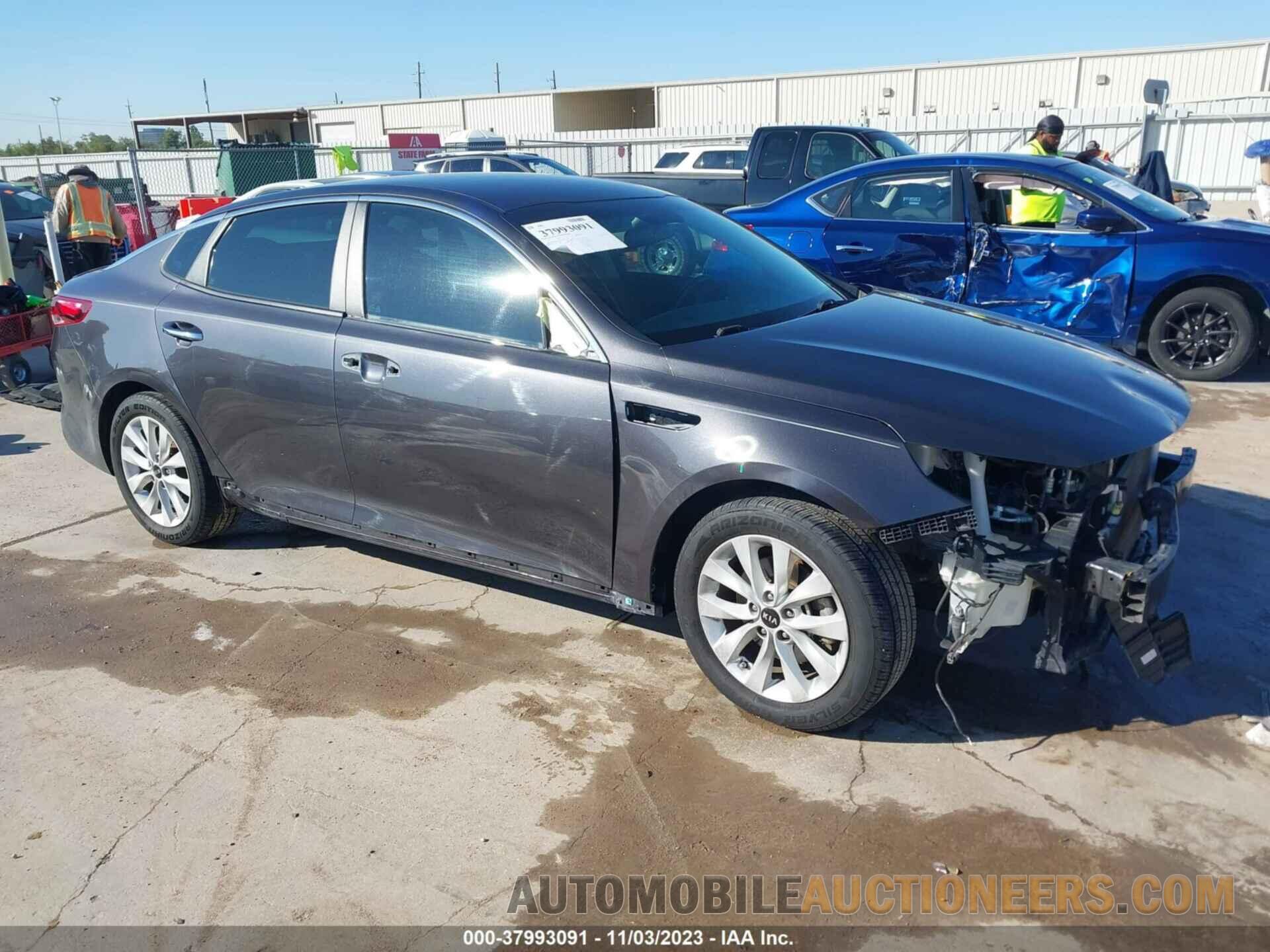 5XXGT4L39JG215377 KIA OPTIMA 2018