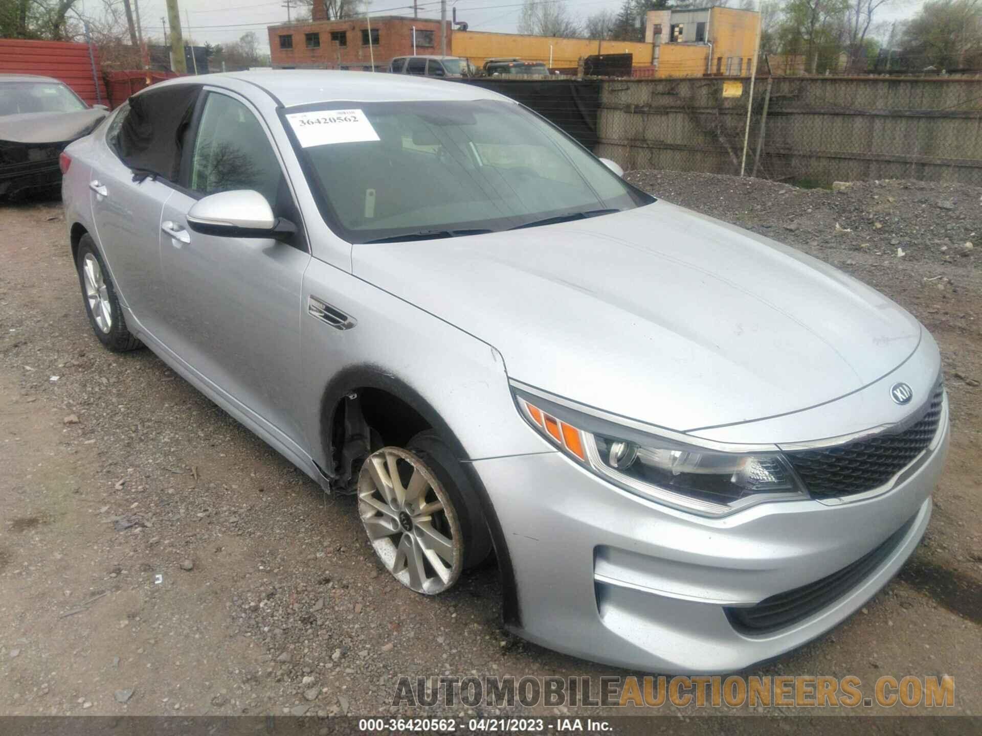 5XXGT4L39JG242143 KIA OPTIMA 2018