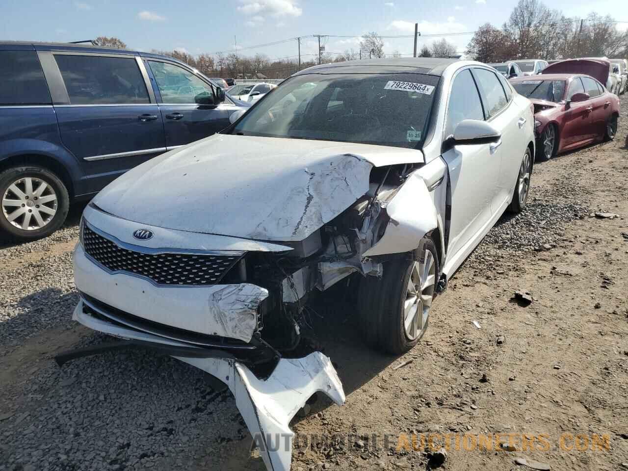 5XXGT4L39JG245656 KIA OPTIMA 2018