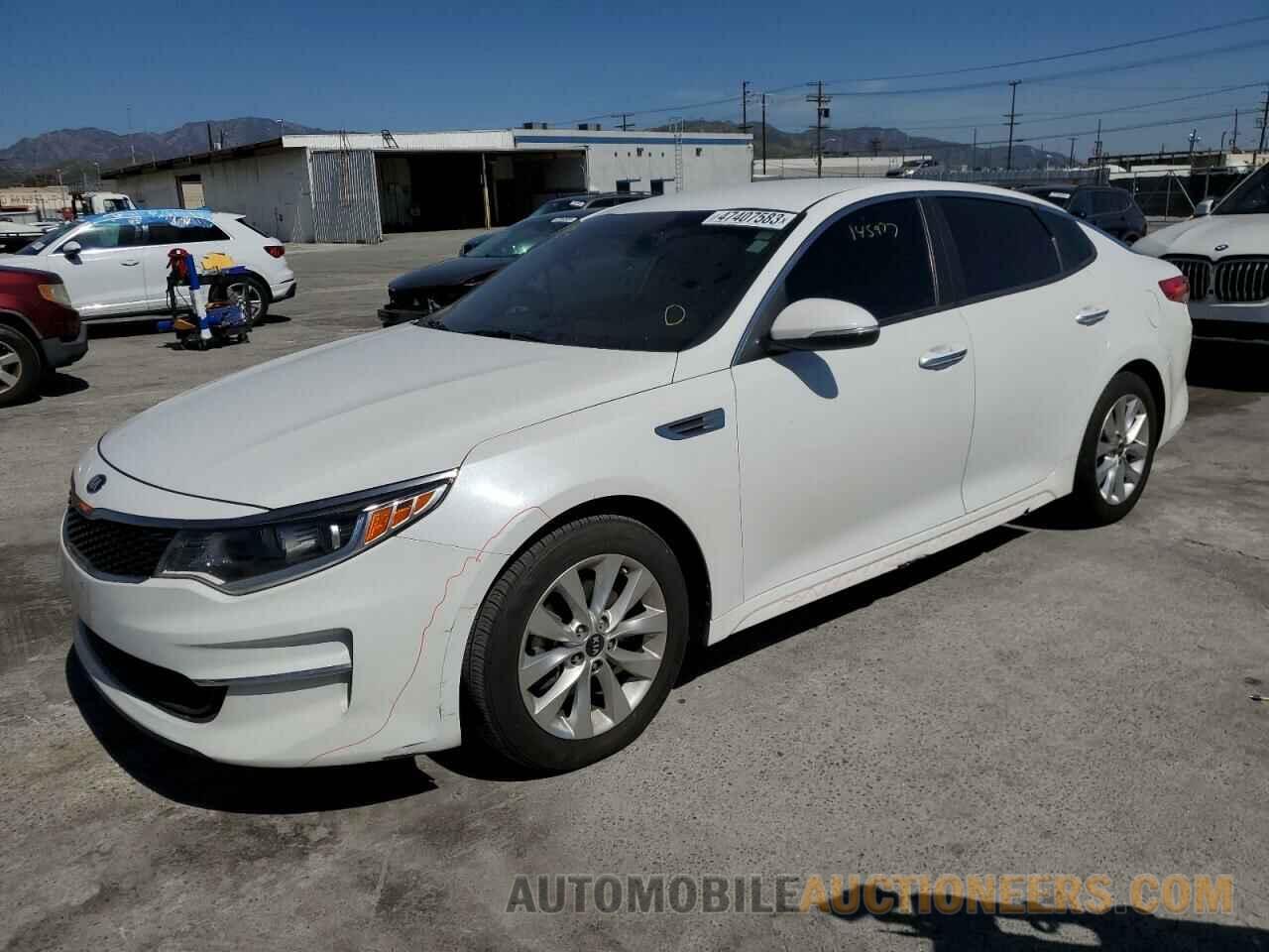 5XXGT4L39JG252879 KIA OPTIMA 2018